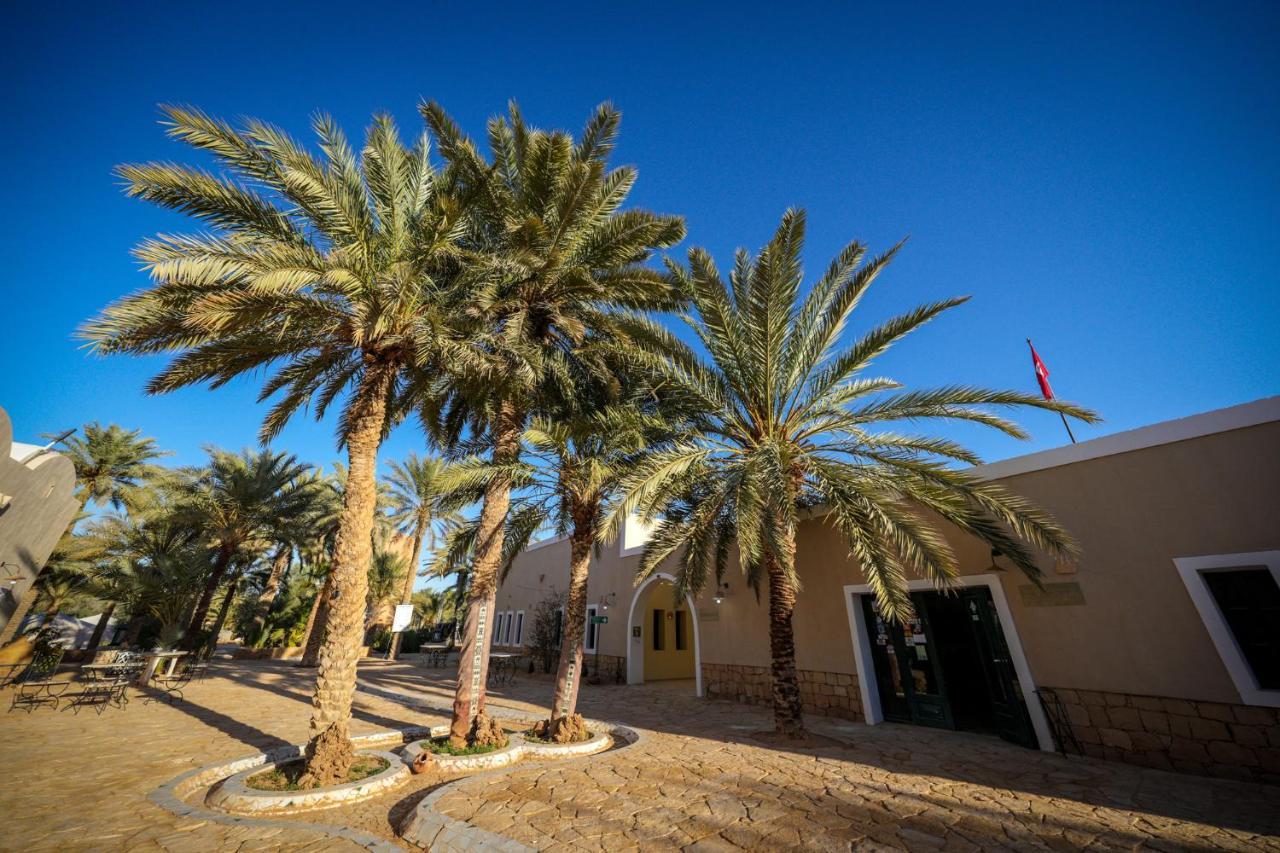 Hotel Pansy Qasr Ghilan Extérieur photo